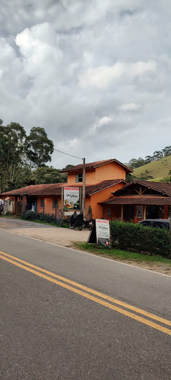 Restaurante Kallas da Serra na Estrada Cunha-Paraty