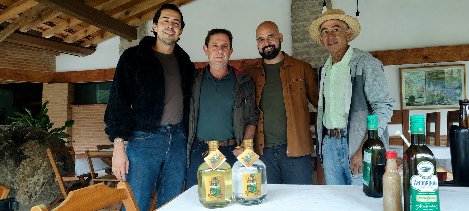 Cachaça Picca D'Ouro em encontro no Restaurante Rio Manso
